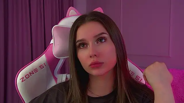 DianaVert's cam snapshot