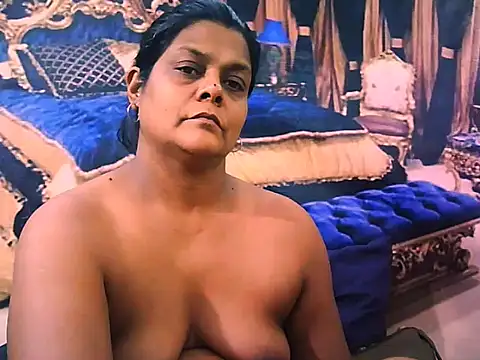 indianCherryPie's cam snapshot