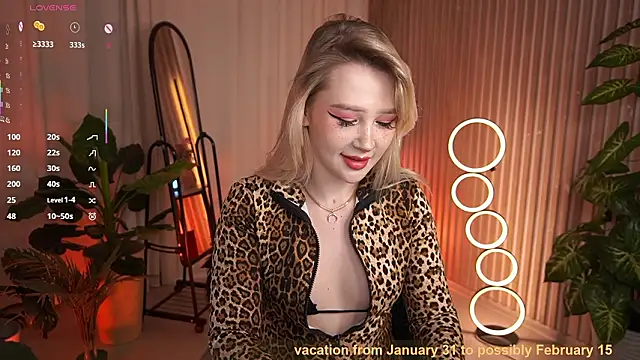 LauraWifeness's cam snapshot