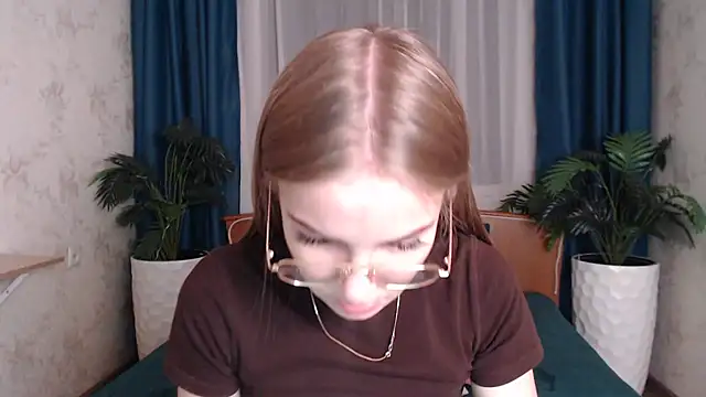 HitGyrl's cam snapshot