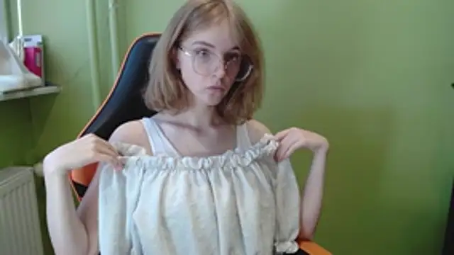 juicyPenny's cam snapshot