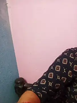 Cute-Simmi's cam snapshot