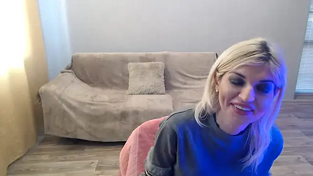 SexyBeatriice's cam snapshot