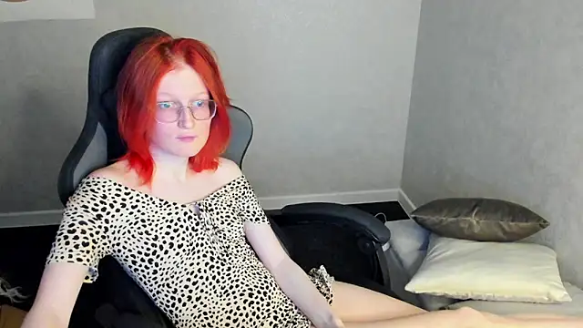 ElizabethHarpper's cam snapshot