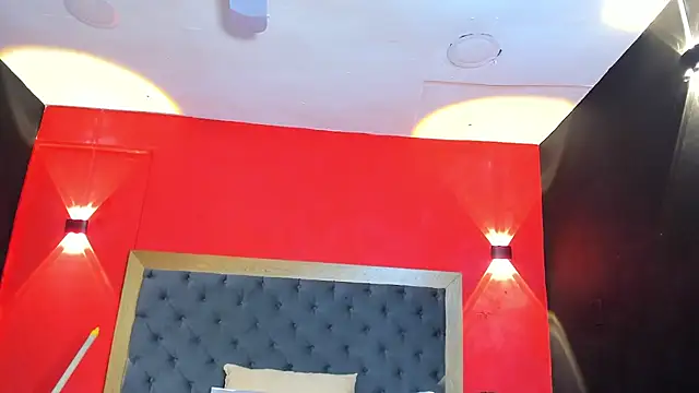 YayaHilton's cam snapshot