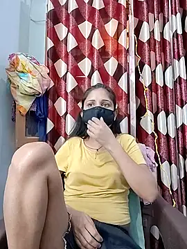 Ruhi_07's cam snapshot