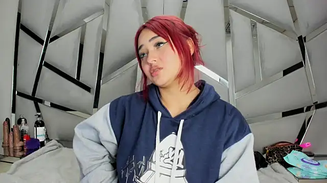 Catherinee69_x's cam snapshot