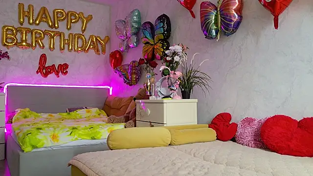 SimaGoldy's cam snapshot