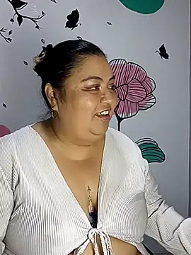 curvy_diva_'s cam snapshot