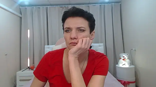 AvaSaturnian's cam snapshot