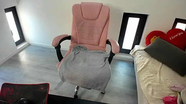 Dyana_Kaylinn's cam snapshot