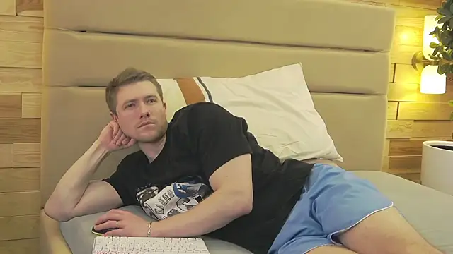 EthanPinkman's cam snapshot