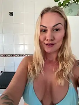 NastyMilf_ live sex cam