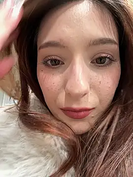 LilluKatten live sex cam