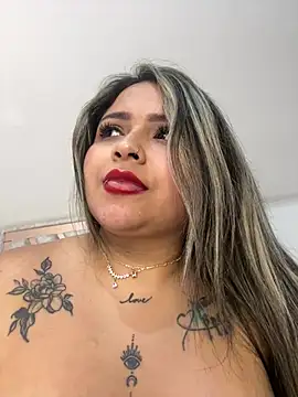 ashley-swift-'s cam snapshot