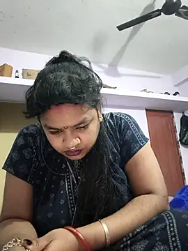 Deborbhavi222's cam snapshot