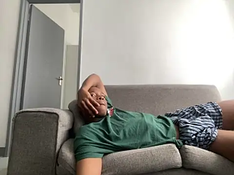 liluxxx32 live sex cam