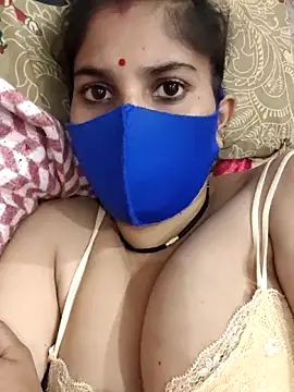 Maahi-Queen's cam snapshot