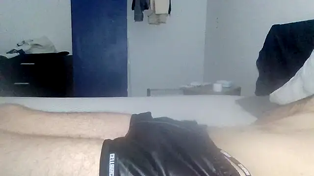 VersGuy24's cam snapshot