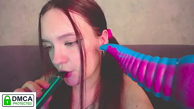 Alyssa___Scarlet live sex cam