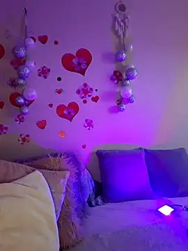 BellaBellaHot live sex cam