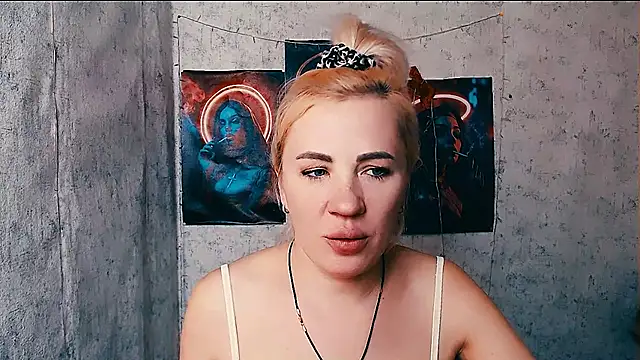 EmmaCat_'s cam snapshot