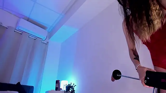 Divine_Madeleine's cam snapshot