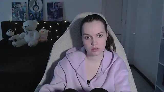 Little_flowers's cam snapshot