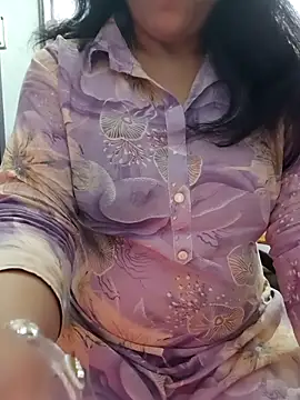 roshni_agrawal0's cam snapshot