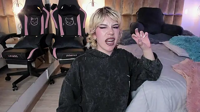 SamyShark's cam snapshot