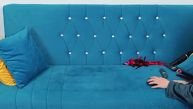 MegaBoobsDeee's cam snapshot