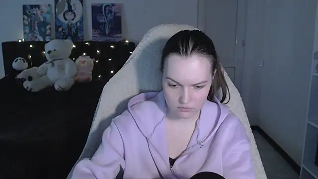 Little_flowers's cam snapshot