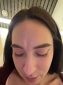 Holly_Play's cam snapshot