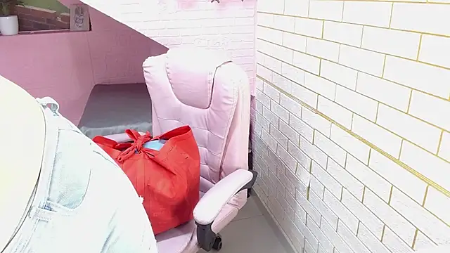 maurakloss303av's cam snapshot