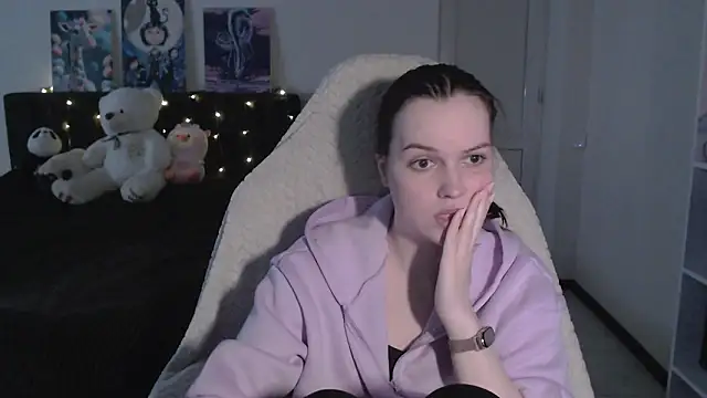 Little_flowers's cam snapshot