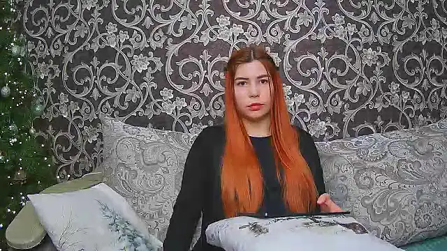 ElllaNuar live sex cam