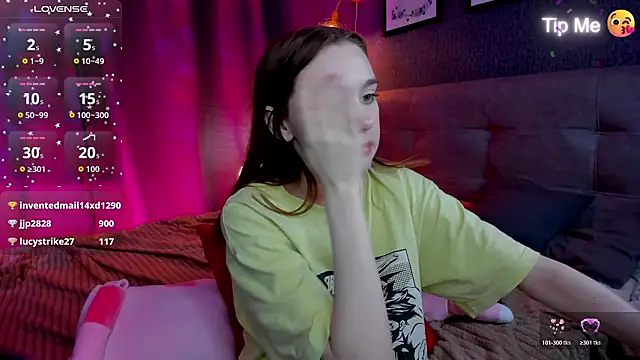 Lesi_Moonie01's cam snapshot