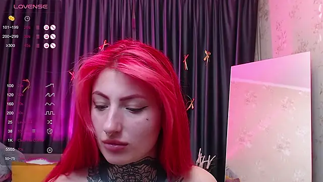 Nina_Blum_'s cam snapshot