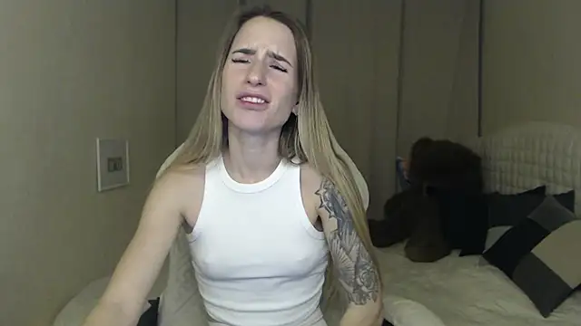 DeboraHorny's cam snapshot