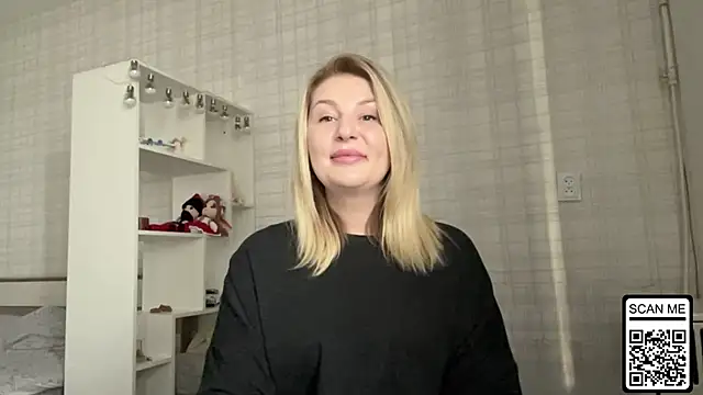 Blondie_xoxoxo's cam snapshot