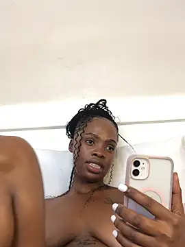 LuciousLips96's cam snapshot