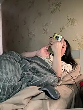 Naughtbaby_2025's cam snapshot