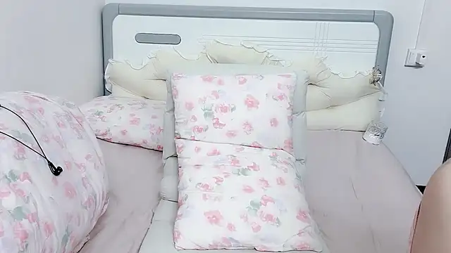 Ava-Baby's cam snapshot