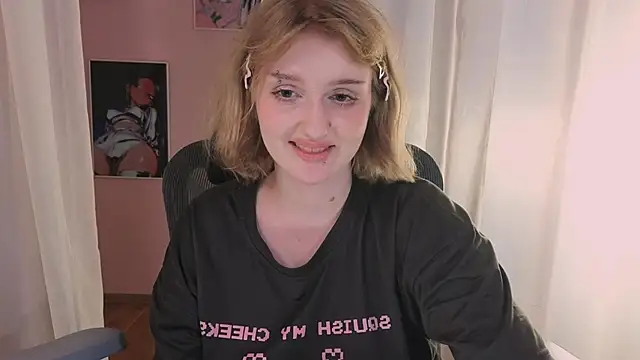 ELLIEJAY's cam snapshot