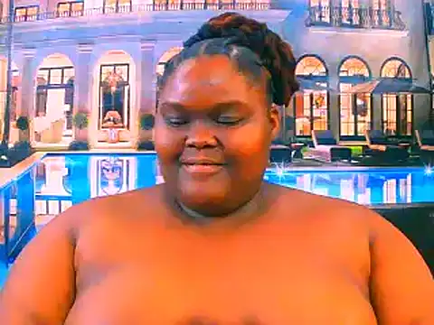 EbonyHotBuns's cam snapshot