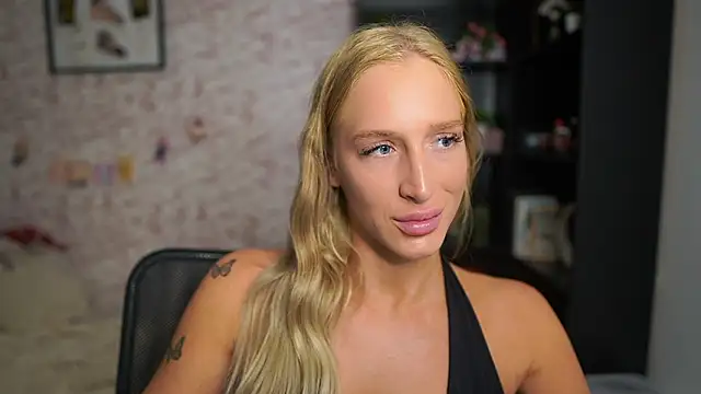 Nicolette__Shea_'s cam snapshot