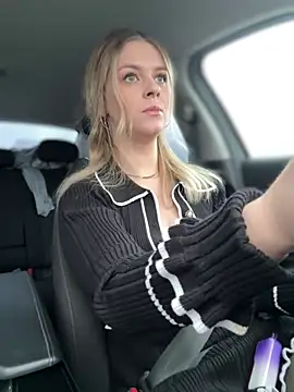 Love_Bri's cam snapshot