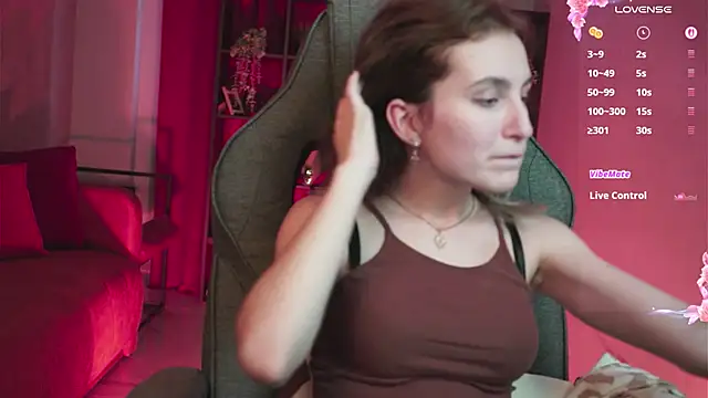 LuxRayi's cam snapshot