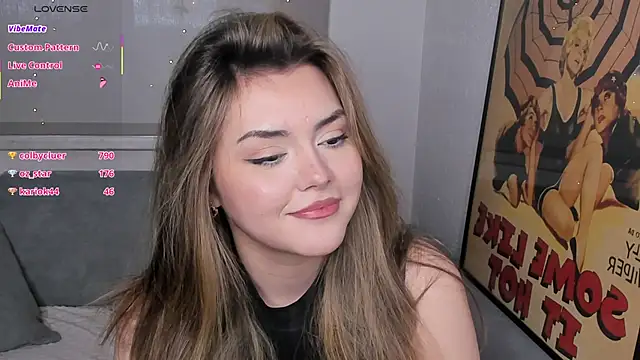 MerlynDinovo's cam snapshot