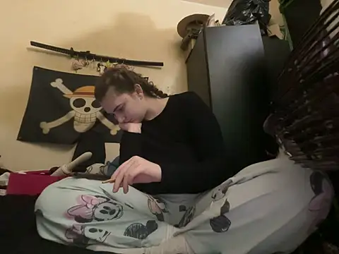 Snowbunnycake_131's cam snapshot